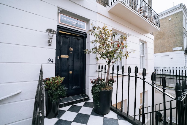 Gallery - The Warwick By Aura Collection