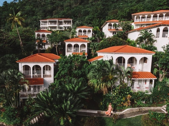 Gallery - Mount Cinnamon Beach Resort (ht)