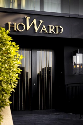 Gallery - Howard Sur Seine