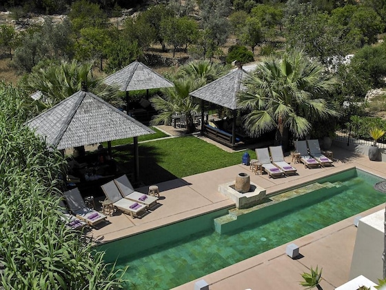 Gallery - The Giri Residence Hotel & Spa