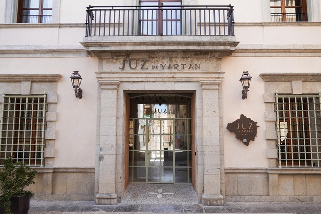 Gallery - Juz De Yartan Arthotel