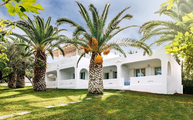 Gallery - Brown Beach Chalkida