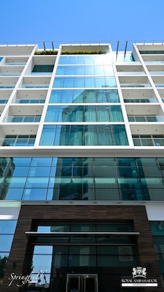 Gallery - Springfield Suites