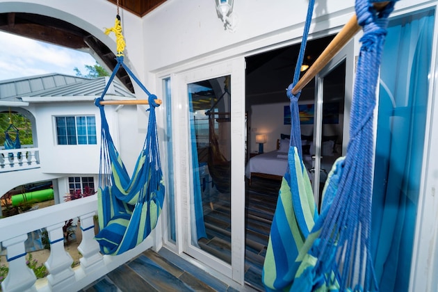 Gallery - Blue Skies Beach Resort