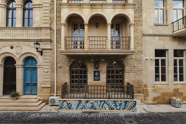 Gallery - Art Club Hotel