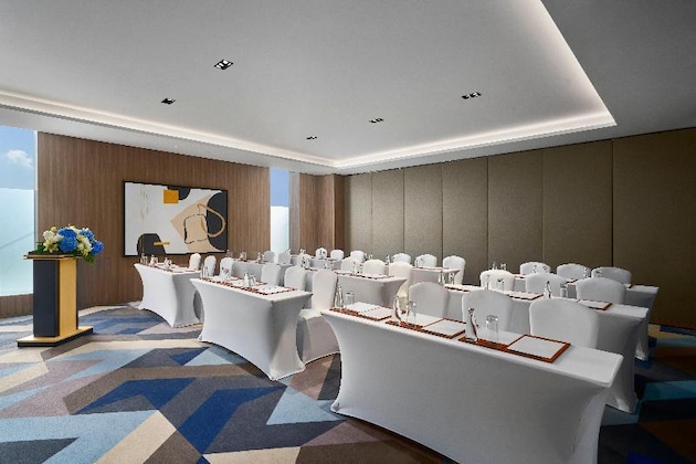 Gallery - Holiday Inn & Suites Vientiane by IHG
