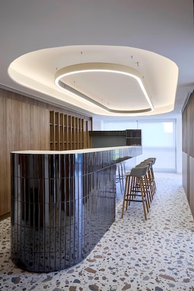 Gallery - Twinn Downtown Piraeus