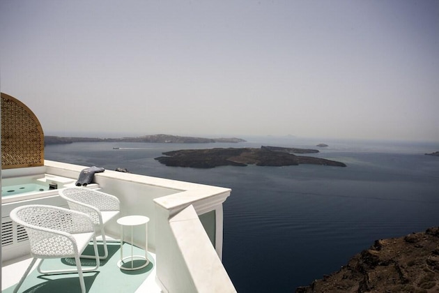 Gallery - Andronikos Santorini