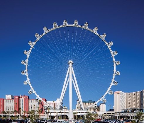 Gallery - The LINQ Hotel & Casino - A Caesars Rewards Destination