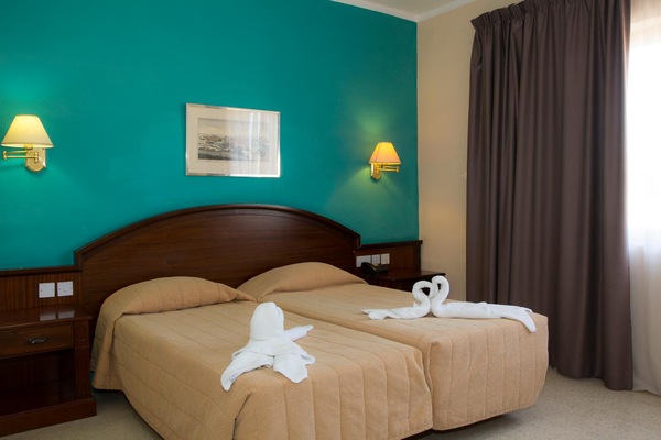 The Bugibba Hotel - 9