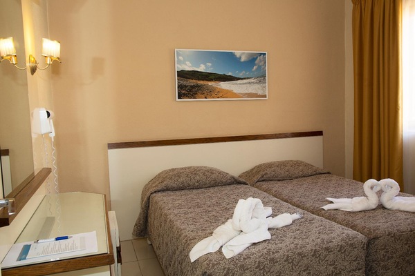 The Bugibba Hotel - 11