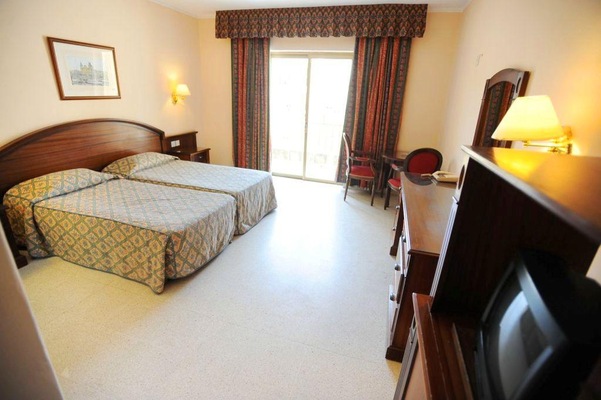 The Bugibba Hotel - 15