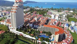 The Royal Paradise Hotel & Spa