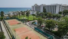 Golden Bay Beach Hotel
