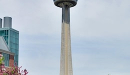 Ramada By Wyndham Niagara Falls Fallsview