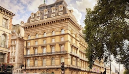 The Clermont London, Victoria