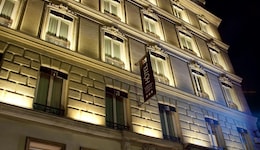 Hotel Marceau Champs Elysees