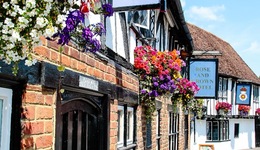 Legacy Rose And Crown Hotel