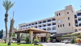 Coral Beach Hotel & Resort