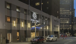 Doubletree By Hilton Hotel & Suites Pittsburgh Downtown