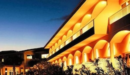 Hodelpa Garden Suites Golf & Convention Center