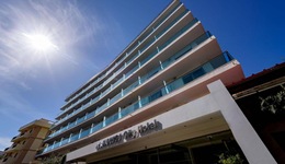 Manousos City Hotel