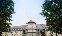 Drayton Manor Hotel