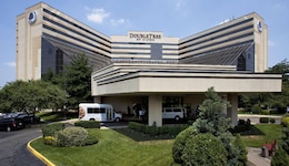 Doubletree By Hilton Hotel Newark Airport