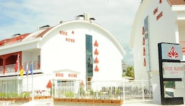 Side Legend Hotel
