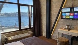 Weingart Seaside Hotel