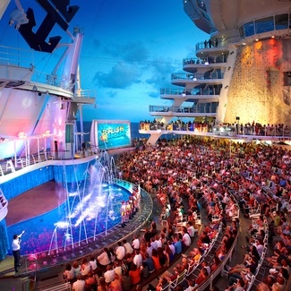 Aquatheater - An unforgettable experience not to be missed!