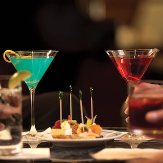Wide Range of Bars & Lounges
