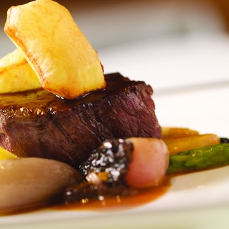 Traditional Dining - Fine Dining & Impressive Wines