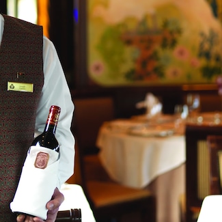 Traditional Dining - Fine Dining & Impressive Wines