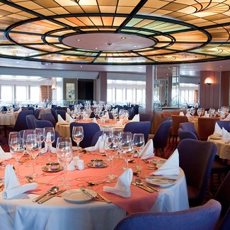 Elegant Waldorf Restaurant & al fresco meals
