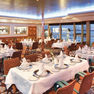 Tasty Cuisine & a wide range of bars to enjoy your favourite drink
