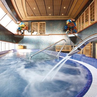 Spa, Gym, pools & traetments