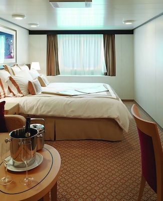 QE Oceanview Stateroom