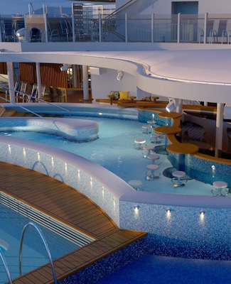 Swim In Bar_Arvia