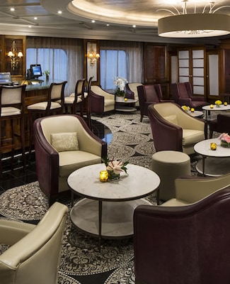 Image Azamara Pursuit 8