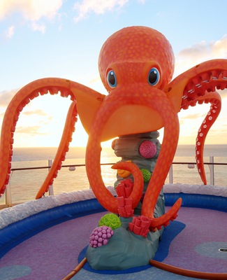 Image Wonder of the Seas 7