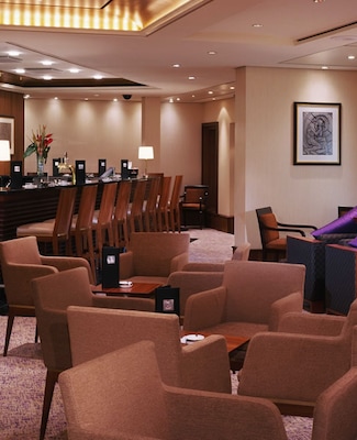 QM Queen Grills Lounge