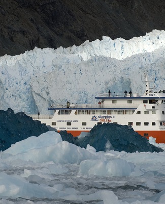 Chonos_Unique_colours_ice