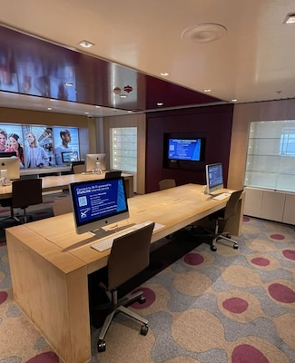 Image Celebrity Infinity 10