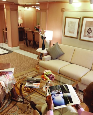 QE Q1 Grand Suite