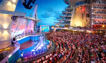 Aquatheater - An unforgettable experience not to be missed!