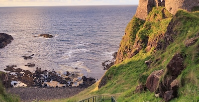 Emerald Isle Northern Route with Dublin and the Causeway Coast