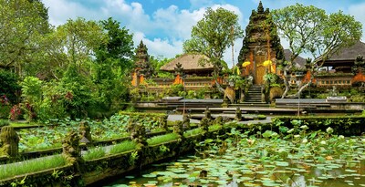 Bangkok, Ubud with Beaches in the South of Bali and Singapore