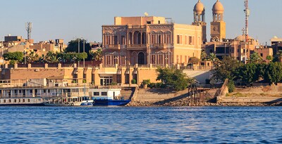 Cruise along the Nile