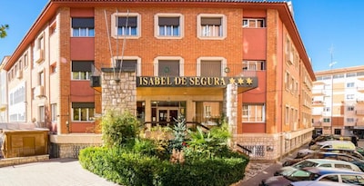 Hotel Isabel De Segura